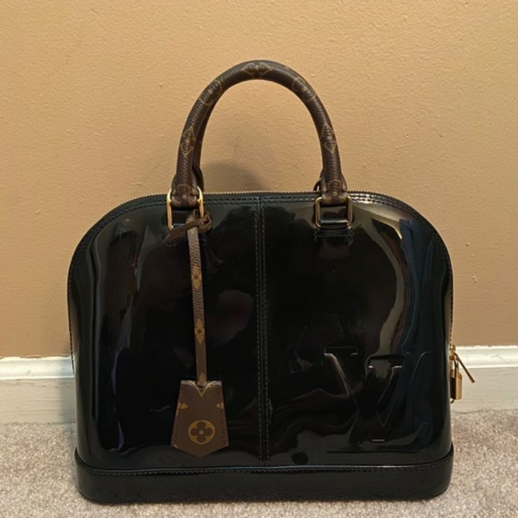 Louis Vuitton Handbags - Louis Vuitton Alma PM handbag